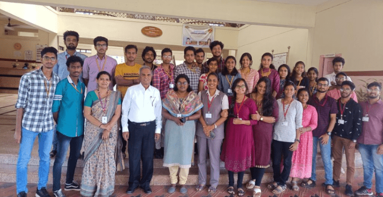 VSEC Student Volunteer exhibits her capacity as Resource Person
